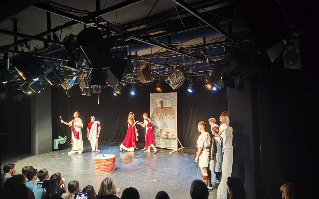 Čarobni vodnjak na odru SNG Maribor